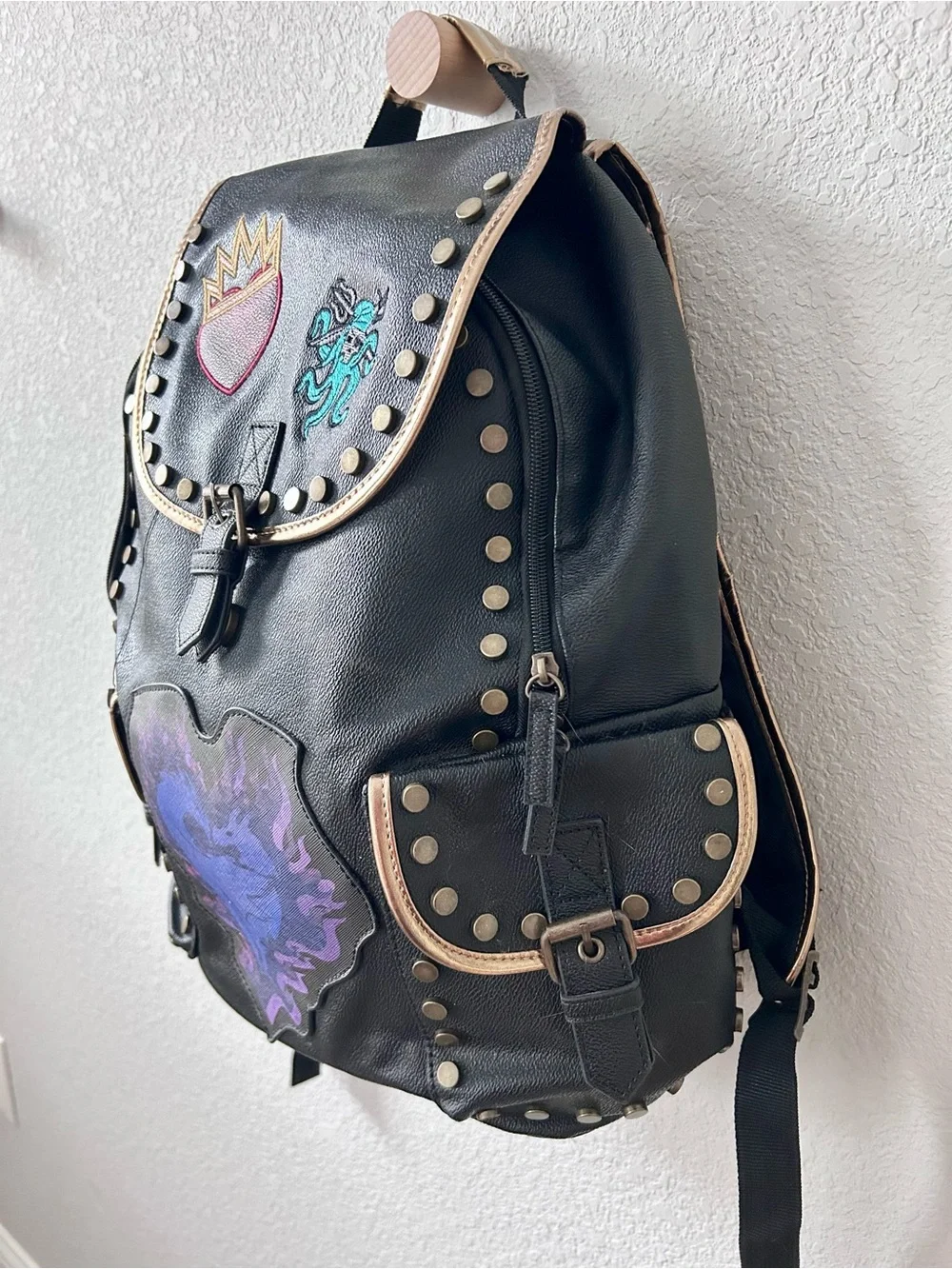 Disney Descendants 4 The Rise of Red Sleeping Beauty Store Park World Black Bag